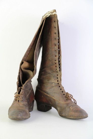 Early 20th Century Ladies Leather Boots
