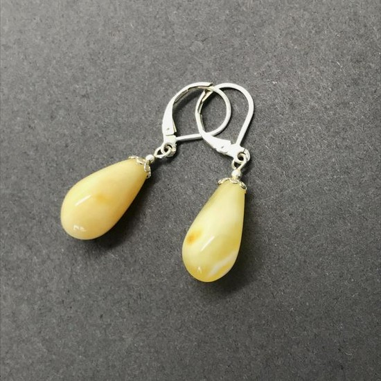 Earrings silver & Baltic amber cut drops