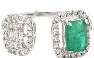 Emerald Diamond 18 Karat White Gold Twin Ring