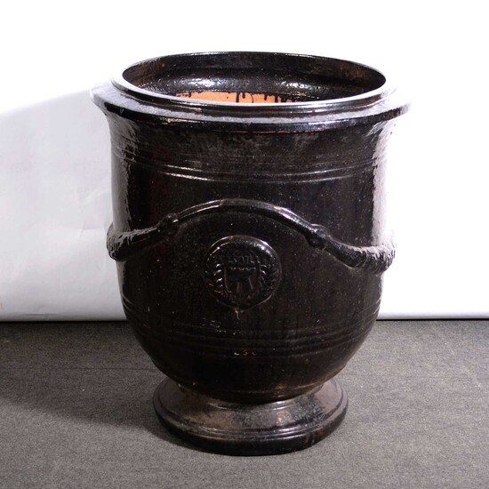 Large garden urn, treacle glazed finish