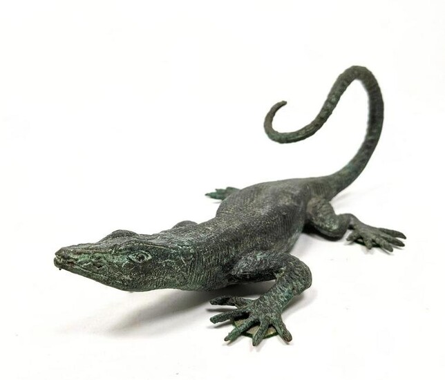 MAITLAND SMITH Bronze Lizard Figural Sculpture. Warm pa