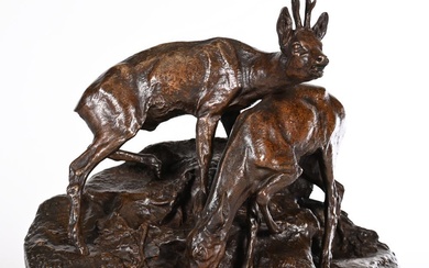 MENE Pierre-Jules. (1810-1879). «Groupe de chevreuils». Belle épreuve en bronze à patine brune. Epreuve signée....