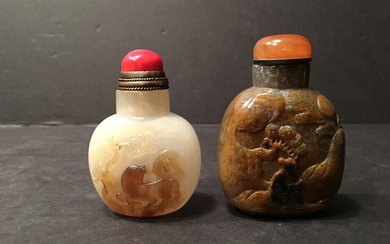 OLD Two Chinese Agate Snuff Bottles, 19th century