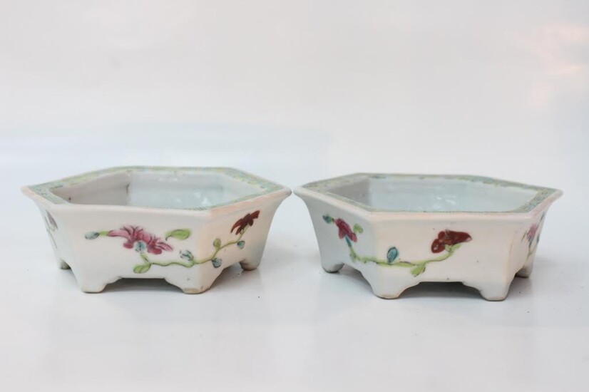 Pair of Chinese Fmaille Rose Porcelain Planter