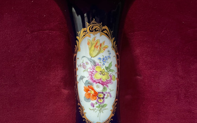 Porcelain vase Germany MEISSEN, height 25 cm