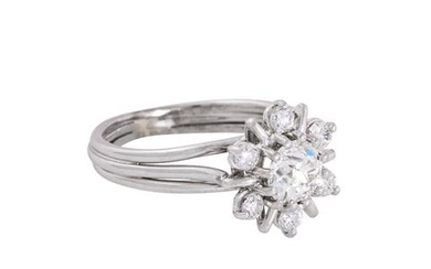 Ring mit Diamantrosette von zus. ca. 1,6 ct