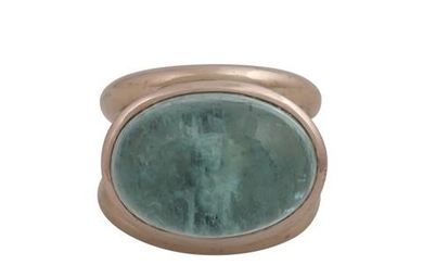 Ring mit großem Aquamarincabochon, oval ca. 33,4 ct