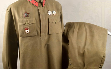 Soviet Army uniform pattern 1935 for an infantry 2nd Lieutenant