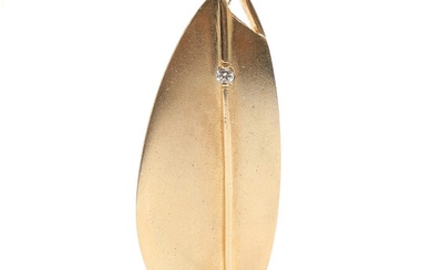 SOLD. Toftegaard: A diamond brooch / pendant set with brilliant-cut diamond, mounted in 14k gold....