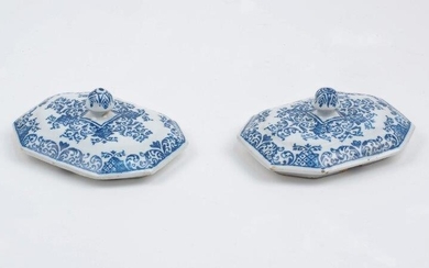 Two blue and white ceramic hexagonal jar lids, 19th century, each with rounded finial, 9.5cm x 7.5cm (VAT charged on hammer price)