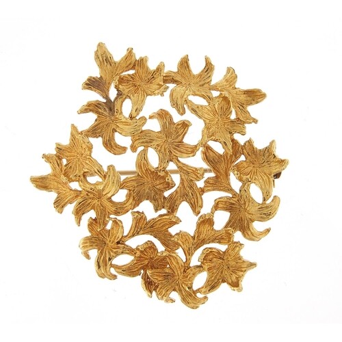 Unmarked gold floral brooch, (tests as 15ct+ gold) 4cm high,...