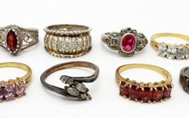 (10) STERLING SILVER & GOLD TONE RINGS