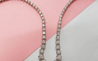 14 kt. White gold - Necklace - 7.40 ct Diamond