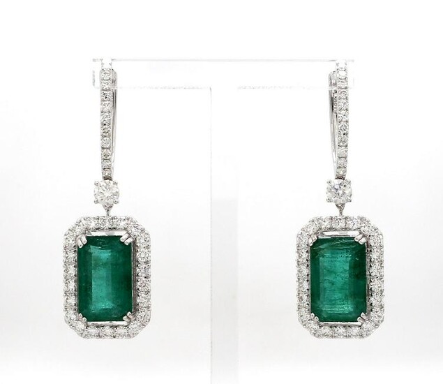17 TCW SI/HI Diamond & Emerald Dangle Earrings 18k gold