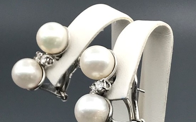 18 kt. Akoya pearl, White gold, diameter 8.00 mm - Earrings - 0.32 ct Diamond