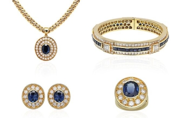 18 kt. Yellow gold - Bracelet, Earring, Necklace - 33.57 ct Sapphire - Diamonds
