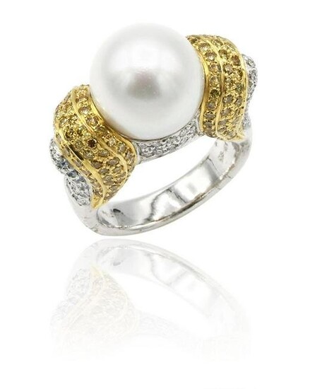 18K White Gold South Sea Cultured Pearl & Diamond Ring