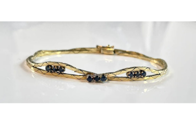 1950's Vintage Bracelet with Blue Sapphires 14K Yellow Gold