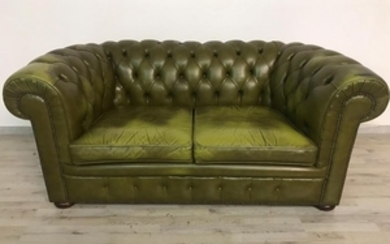 Bevan Funnell - 2 Seater Chesterfield Sofa English Original