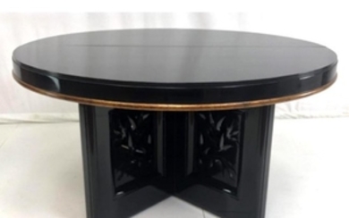 JAMES MONT Black Lacquered Round Dining Table. 4