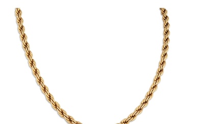 A 14CT YELLOW GOLD ROPE LINK NECKLACE, 15.5" long, 26.5 g.