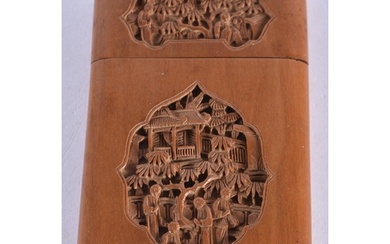 A 19TH CENTURY CHINESE CARVED BOXWOOD CARD CASE AND COVER Qi...