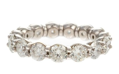 A 3.50ctw Shared Prong Diamond Band in 18K