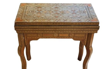 A Damascus Games Table - Mother of pearl, Specimen Wood - Late 19th/early 20th century