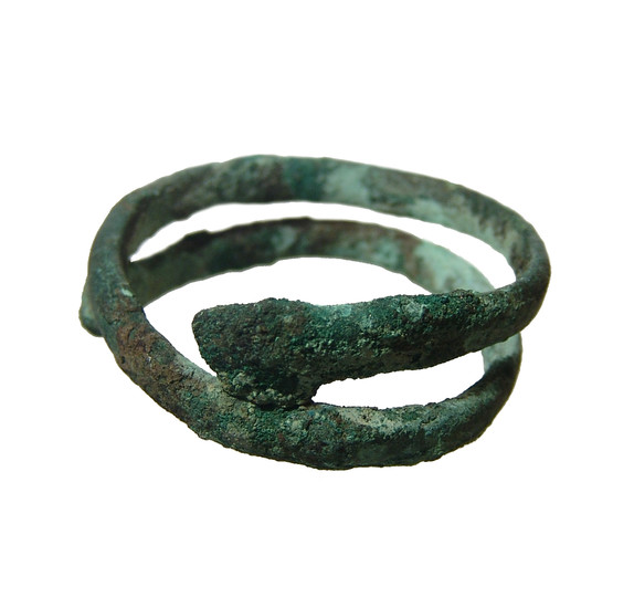 A Near Eastern bronze hair ring
