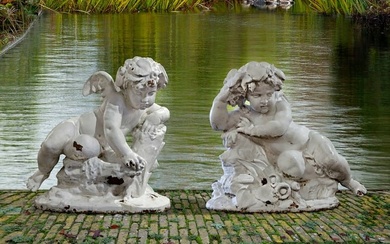 A RARE PAIR OF FRENCH LARGE CAST IRON MODELS OF WINGED PUTTI BY VAL D’OSNE, LATE 19TH CENTURY