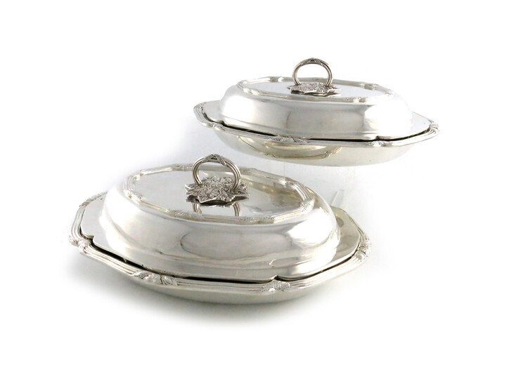 A pair of late-Victorian silver entrée dishes and covers