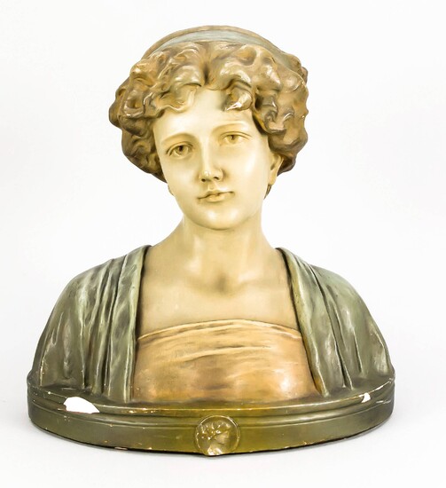 Anonymous sculptor around 1900, bust of a girl, polychrome painted plaster, on the reverse stamp ''FR legally protected'', dam., H. 34 cm