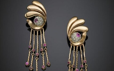 Bi-coloured 9K gold fringe pendant earrings accented