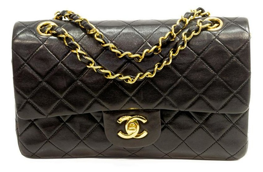 CHANEL CLASSIC SMALL DOUBLE FLAP SHOULDER BAG