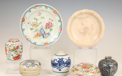 China, a collection of blue and white and polychrome porcelain, 17th century and later