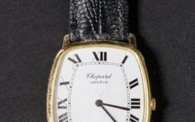 Chopard men's watch in 18-carat yellow gold. Quartz...