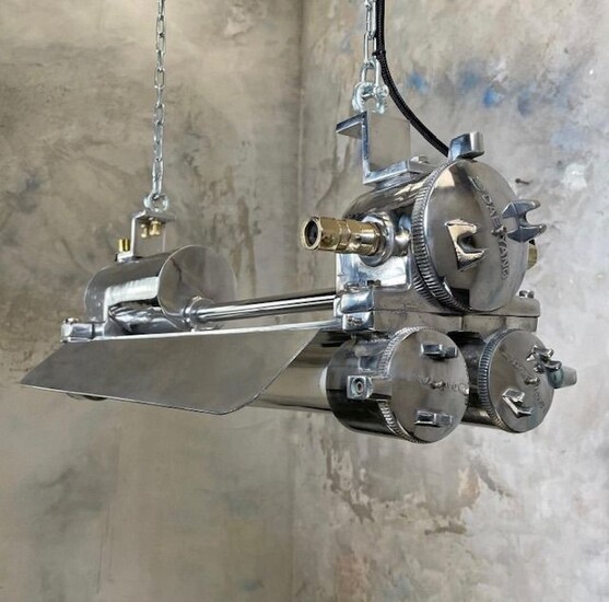 Dea Yang - Hanging lamp (1) - Industrial - Aluminium