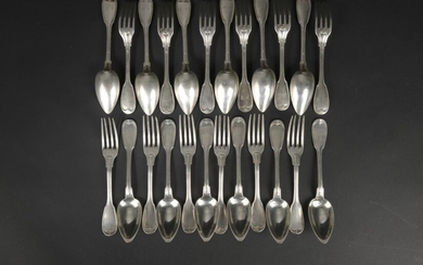Twelve silver cutlery monogrammed net model "TF" (shocks).