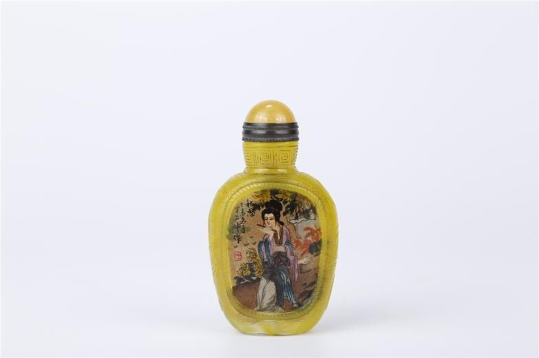 Glass Snuff Bottle with Interior Painted Figure Design, Qing...