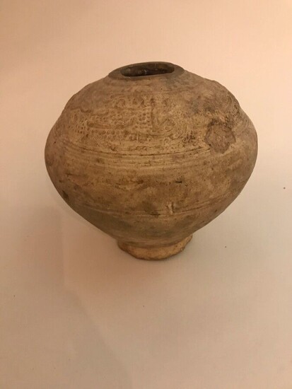 IRAN, XIIe- XIIIe siècles Vase en terre... - Lot 75 - De Baecque et Associés