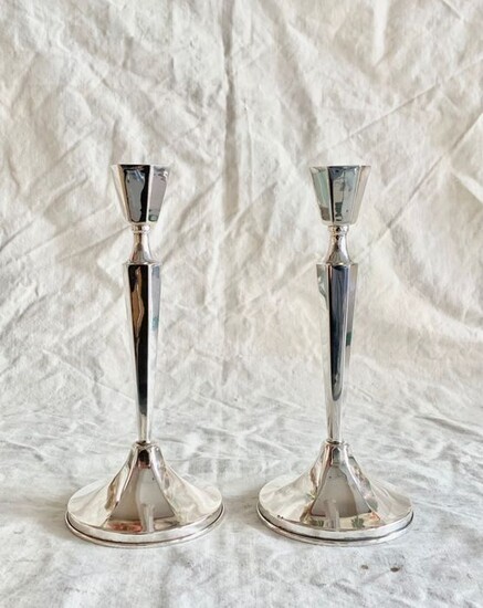 Judaica - a pair of magnificent candlesticks (2) - .800 silver - Master silversmith - Burundi - Early 20th century
