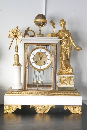 Large glass mantel clock presentation geometry - Marti & Cie Medaille de bronze - Bronze, Glass, Marble - 1880/1889