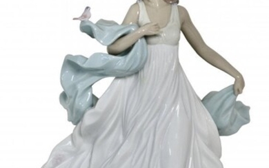 Lladró, established 1953 "Cinderella" Figure of a Lady