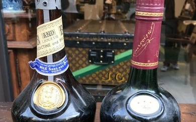 Lot de 2 bouteilles : Cognac Courvoisie - Bé