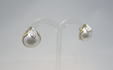 Mabe Pearls - 18 kt. White gold, Yellow gold - Earrings - 0.21 ct Diamond