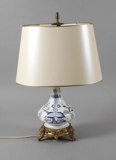 Meissen table lamp "onion pattern
