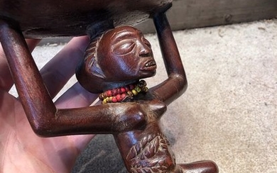 Neck rest (1) - Glass beads, Wood - Luba - Congo