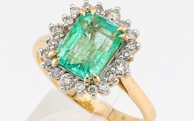 No Reserve Price - (GIA Certified) - Emerald (2.26) Cts Diamond (0.41) Cts (20) Pcs - Ring - 14 kt. White gold, Yellow gold