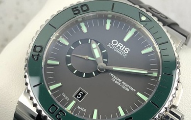 Oris - Aquis Small Second Diver Automatic 500M - 7673 - Men - 2011-present