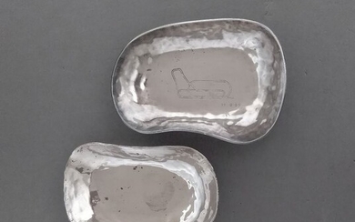 Pair of brutalist 1955 Grand Prix bowls - .800 silver - Eros Genazzi and others - Milano - Italy - Mid 20th century
